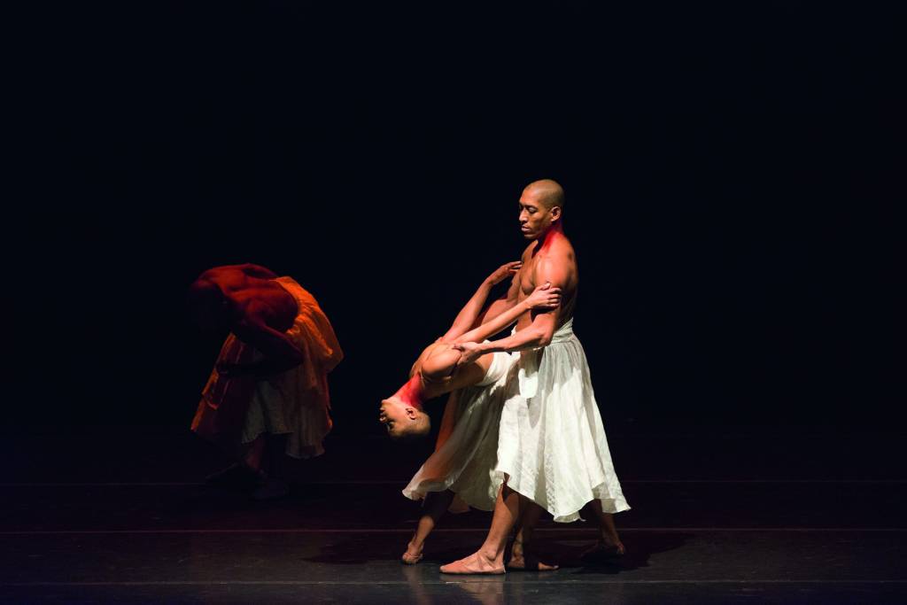 Grupo Corpo apresenta dobradinha de espetáculos com 25 anos de diferença