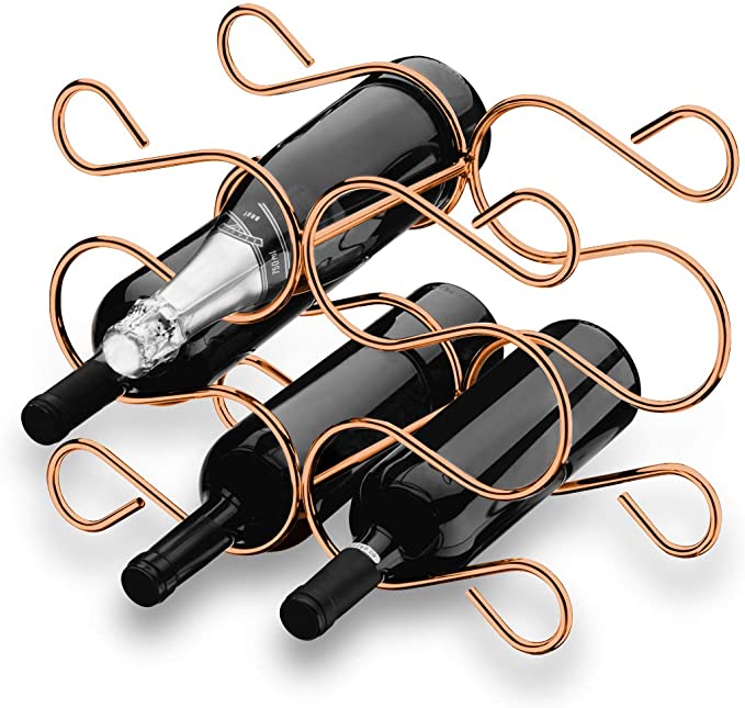 adega Adega pequena em material metálico rose gold com 3 garrafas de vinho