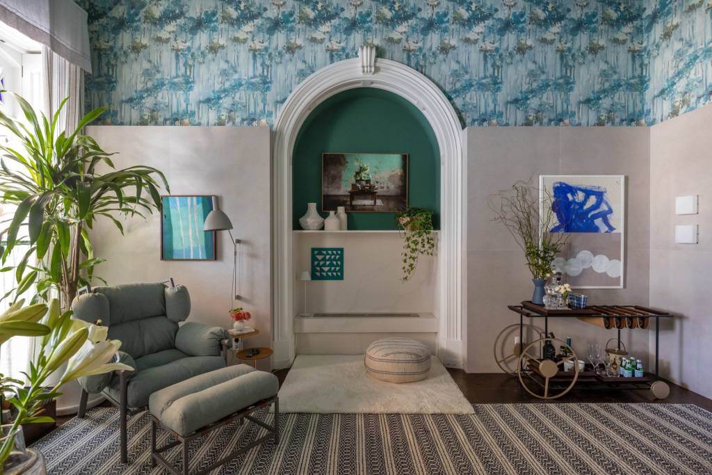 Papel de parede traz vida e um ar lúdico nesses 7 ambientes da CASACOR