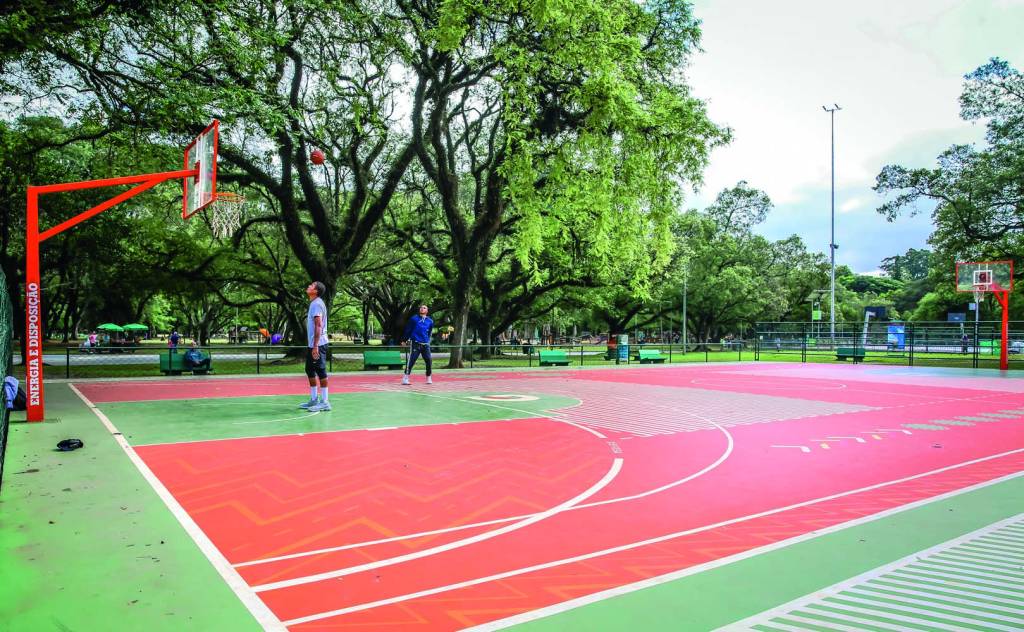 IBIRAPUERA_4.JPG Quadra de basquetereformada do Parque Ibirapuera