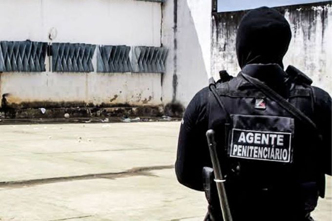 Projeto quer transformar agente penitenciário em policial penal