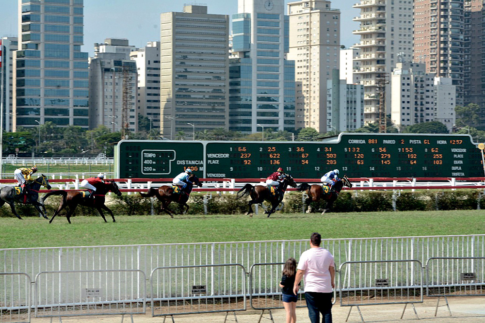 Jockey Club: passeioinédito de trenzinhoaté as cocheiras