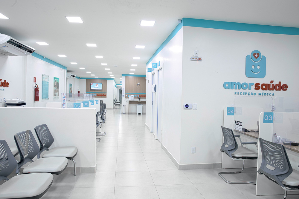 Imagem mostra interior de consultório médico