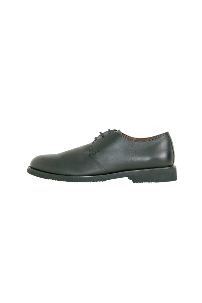 Sapato.jpg Sapato preto de couro masculino em modelagem social clássica