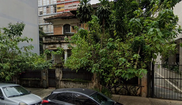 Polícia faz operação na “casa abandonada” de Higienópolis