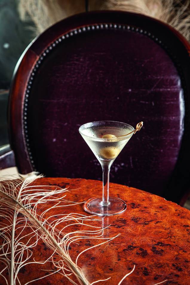 Dry martini: clássico integra a carta de drinques Dry martini: clássico integra a carta de drinques