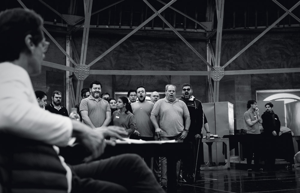 Montagem inédita de clássico de Sergei Prokofiev estreia no Teatro Municipal