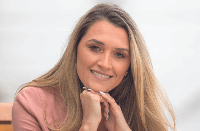 Do Glicério para a Copa: conheça a história da jornalista Ana Thaís Matos