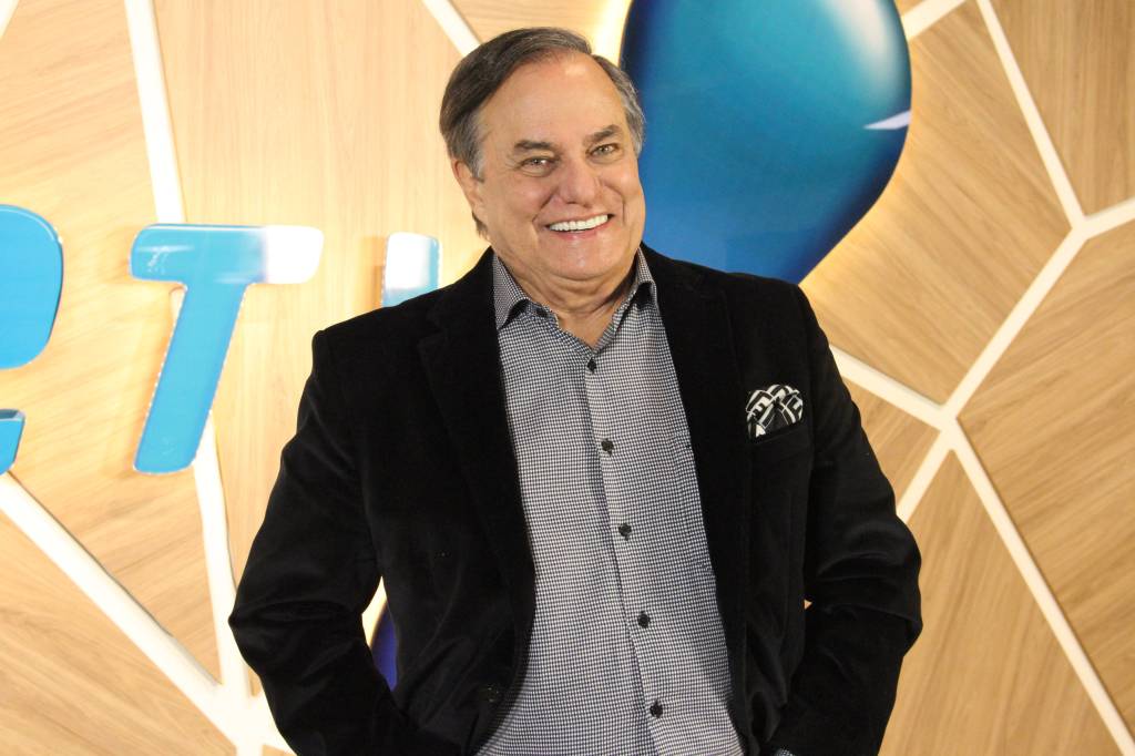 Ronnie Von terá novo programa diário no período da manhã