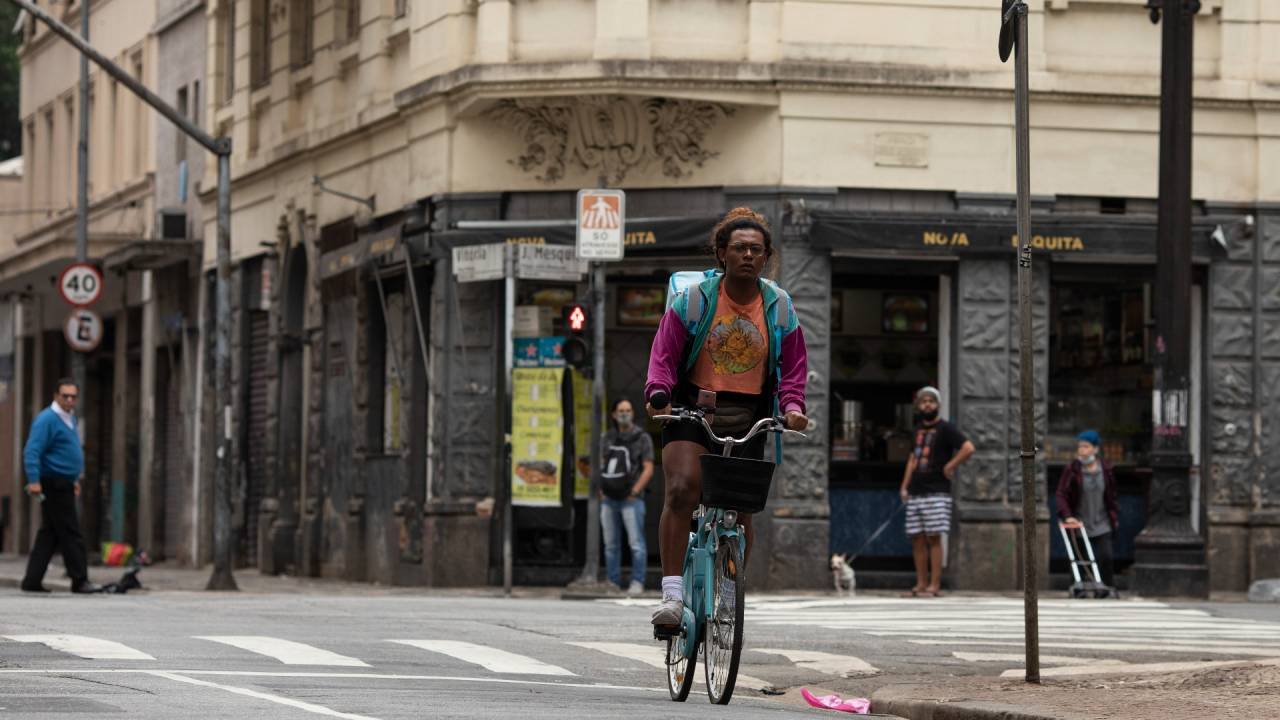 Liniker é Cassandrana série Manhãsde Setembro