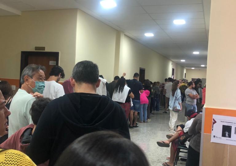 Fila de eleitores no colégio Madre Cabrini, na Vila Mariana, na Zona Sul