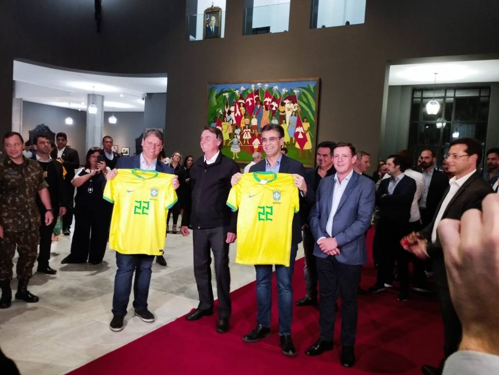 Rodrigo Garcia recebe Tarcísio de Freitas e Jair Bolsonaro no Palácio dos Bandeirantes
