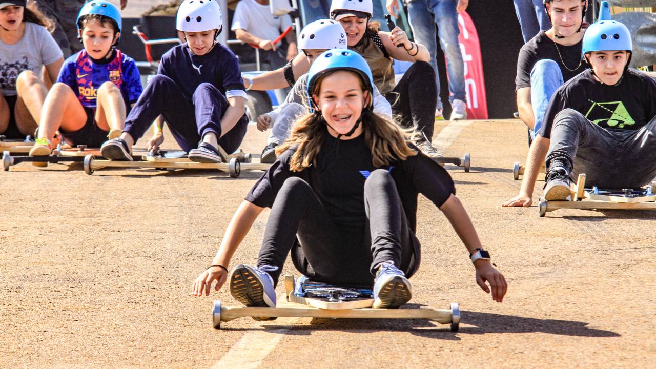 Evento terá testes de veículos elétricos em pista on e off road.
