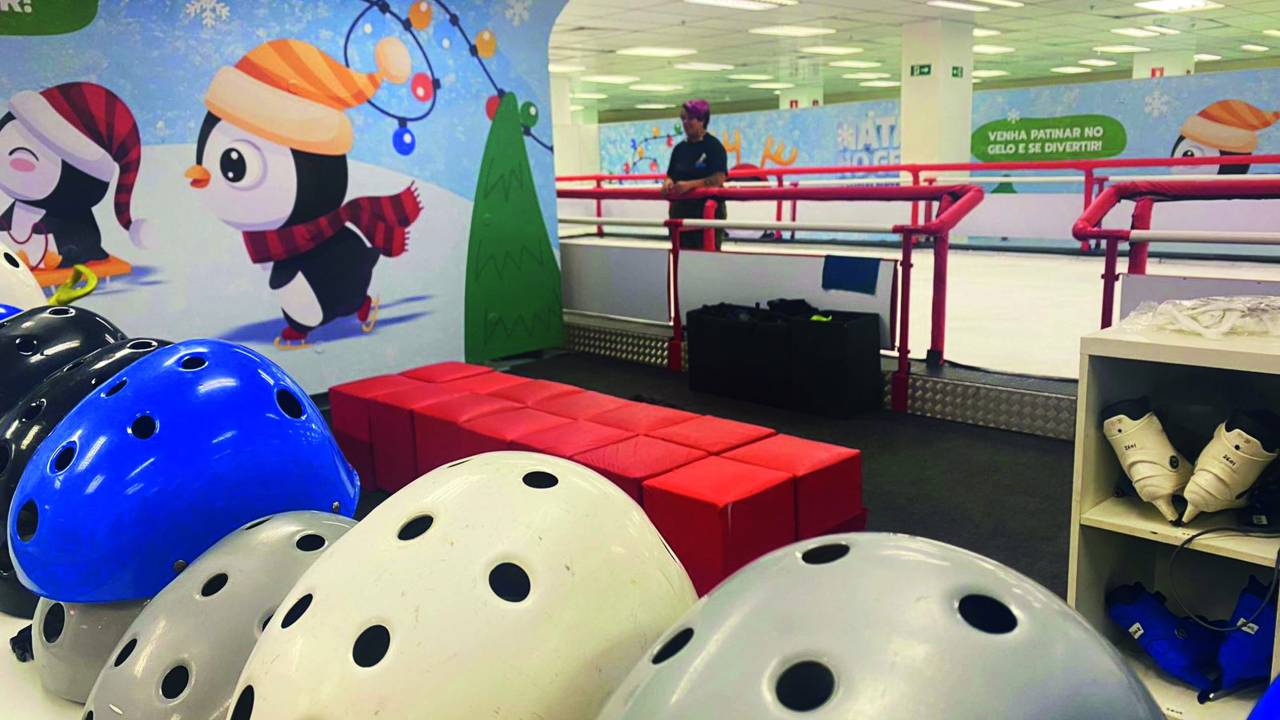 Pista de patinação no gelo