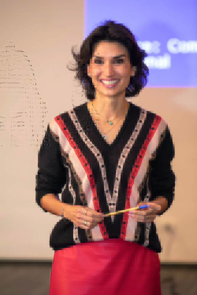 image.png Imagem mostra muler sorrindo
