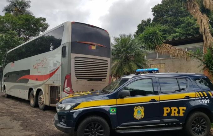 Polícia apreende ônibus com 45 golpistas no interior de São Paulo