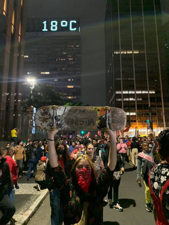 Manifestantes desceram a Rua Augusta