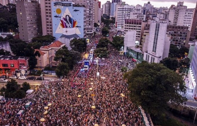 Acadêmicos do Baixo Augusta no desfile de 2018: