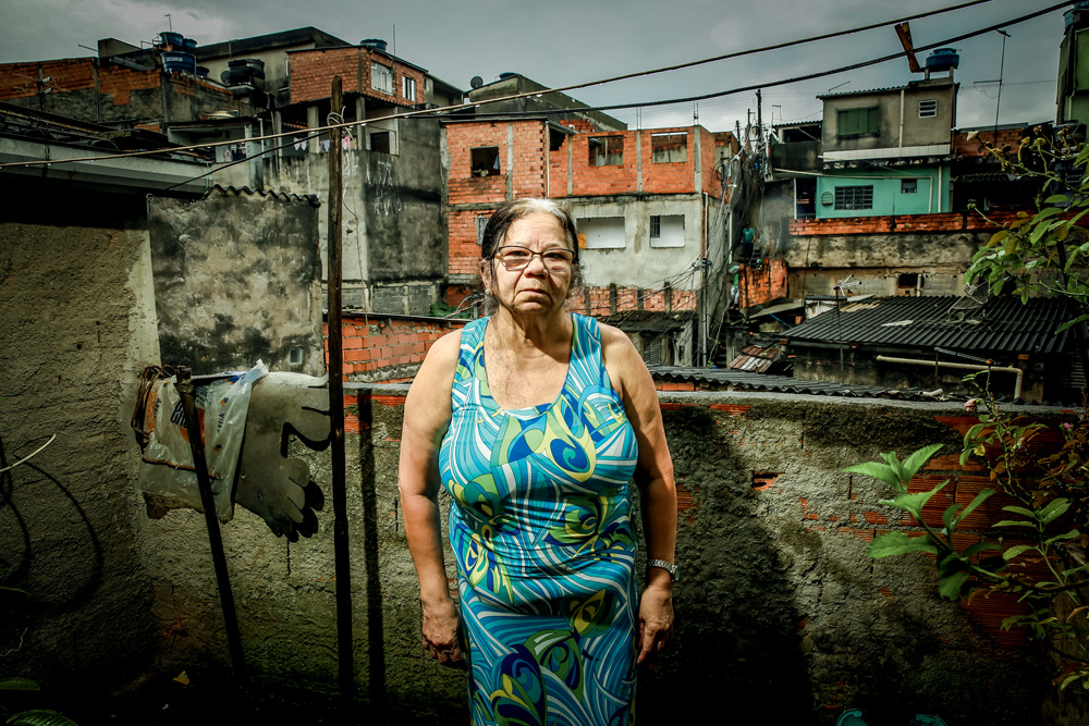 Maria Rodrigues Maria Rodrigues ouve relatos da poluição causada pelo polo desde a década de 1990.