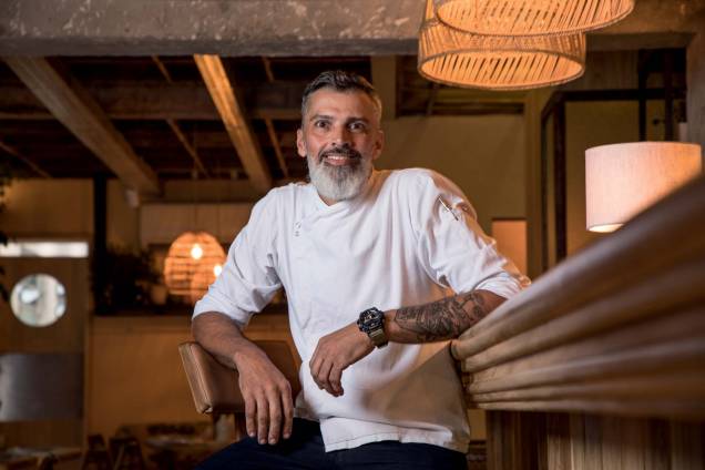 O chef Kleber Klock: à frente da cozinha do Azay O chef Kleber Klock: à frente da cozinha do Azay