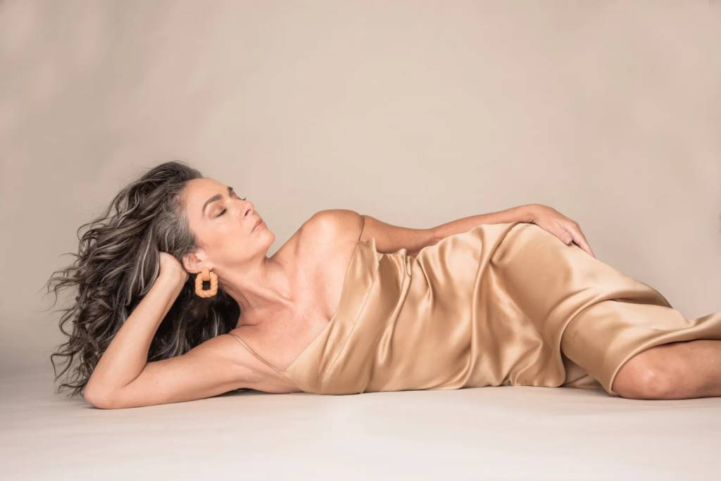 Claudia Ohana fala sobre vida sexual na terceira idade: “Mais qualidade”