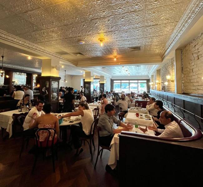 ici bistro ambiente restaurante