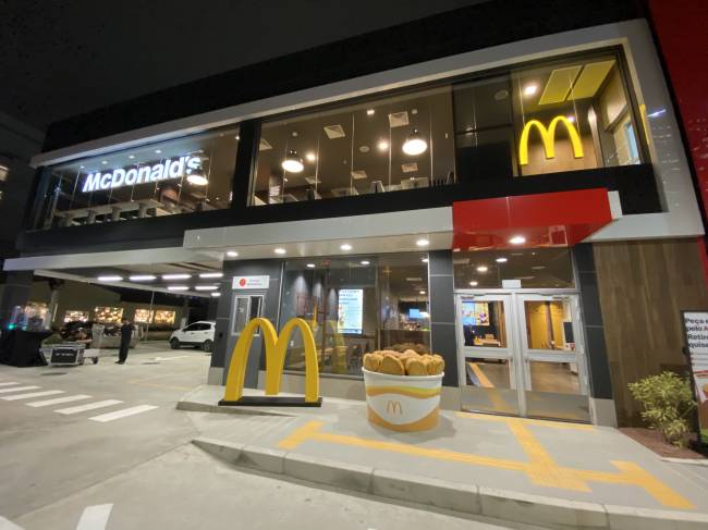 Mc Donalds JK Fachada do restaurante