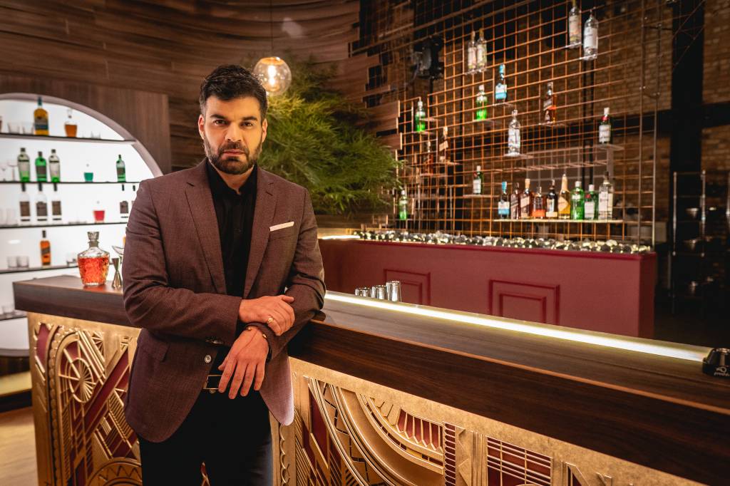 ‘Shaking the Bar’: reality show com Facundo Guerra premiará bartender