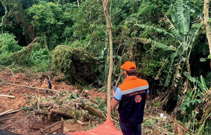 riscoGEologicoFSPDefesaCivilVisita Técnicos da Defesa Civil vistoriam comunidades da Zona Leste para simulados de desastres