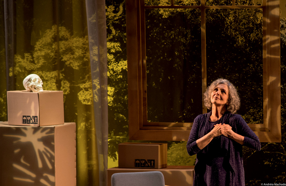 Solo de Irene Ravache e versão de comédia de Dias Gomes voltam em cartaz