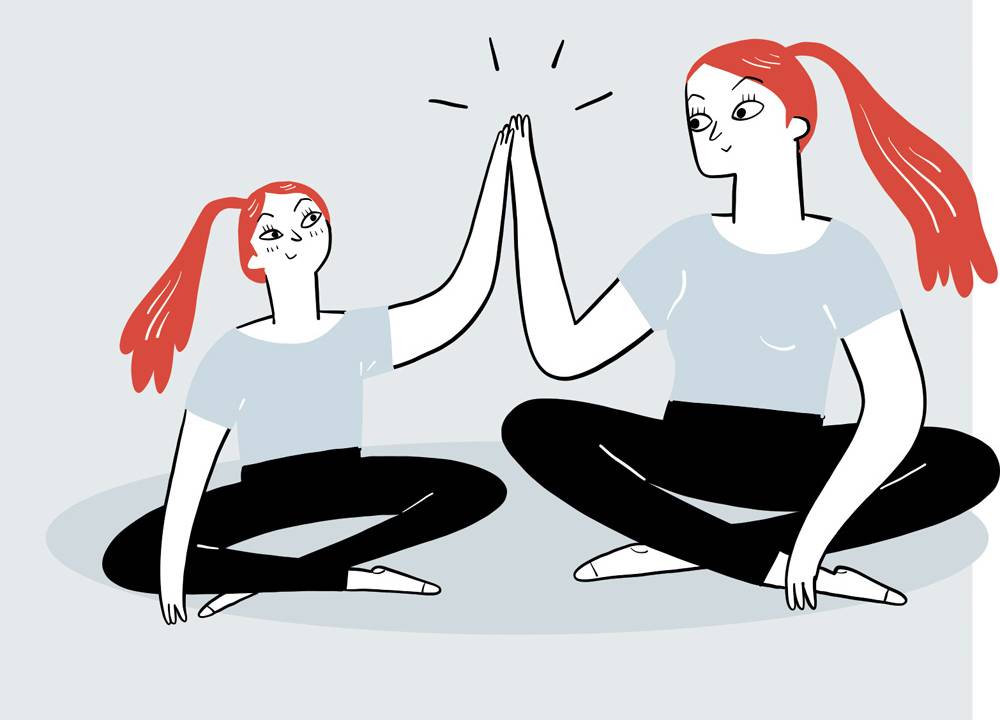 Ilustração de mãe e filha dando as mãos