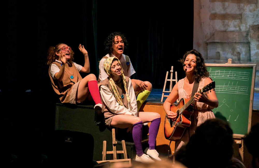 Hoje o EscuroVai Atrasar Para Que Possamos Conversar grupo xix de teatro