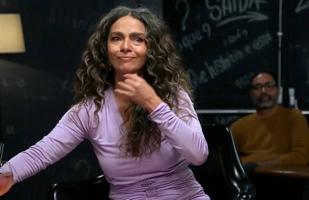 Claudia Ohana revela cachê que ganhou por ensaio nu: “Inacreditável”