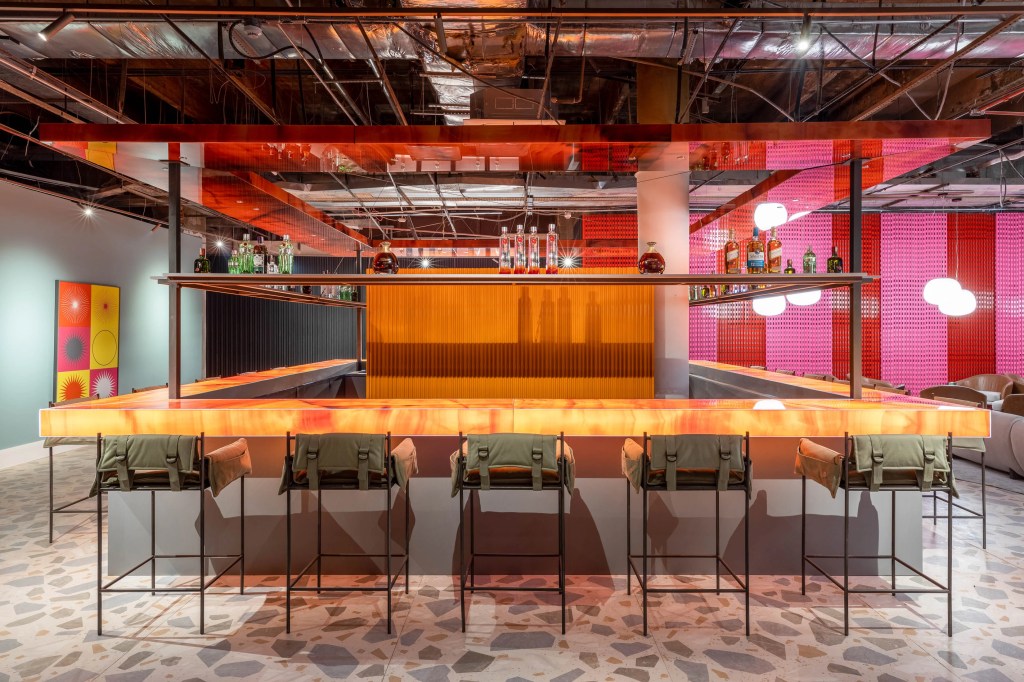 CASACOR será camarote em evento LGBTQIA+ com André Almada