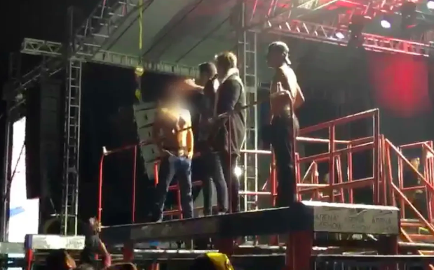 Família de adolescente que recebeu uísque de Munhoz e Mariano processa a dupla