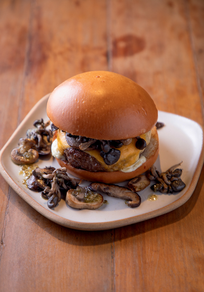 COMER & BEBER 2023 – COW ME BURGER