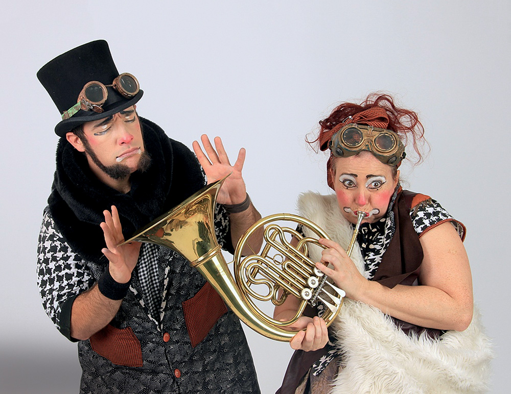 Agenda de setembro tem circo e recitação de poemas no Sesc Consolação