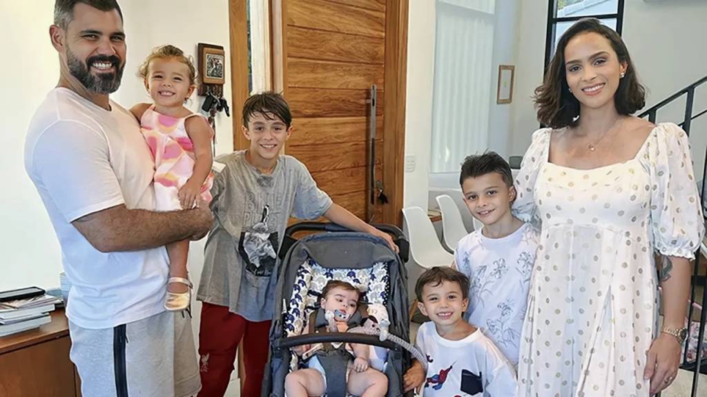 Letícia e Juliano Cazarré anunciam nova gravidez: “Agora somos oito”