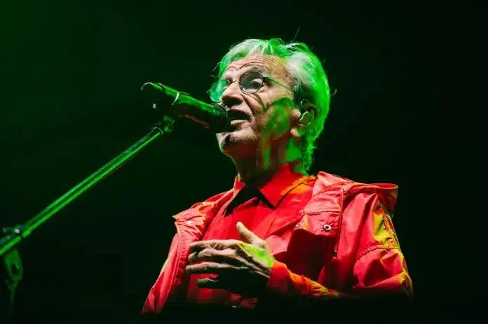 Caetano Veloso apresenta ‘Transa’ no Espaço Unimed em novembro