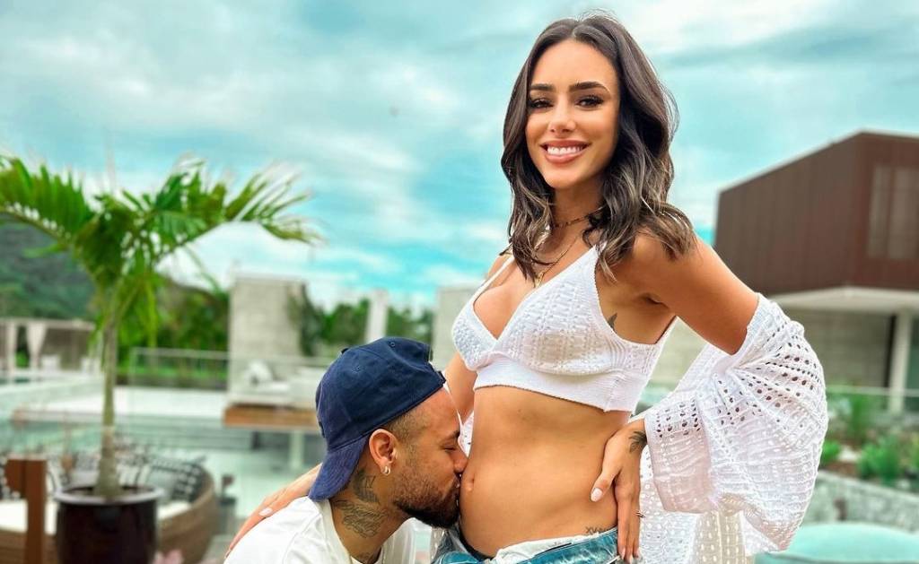 Nasce Mavie, filha de Bruna Biancardi e Neymar