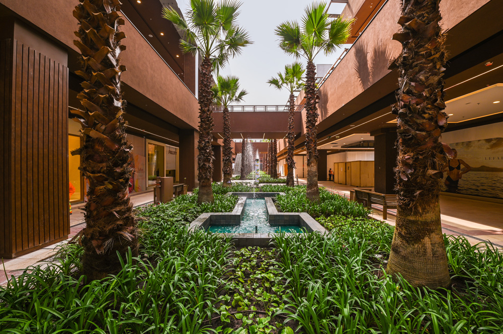 Catarina Fashion Outlet dobra de tamanho com 300 lojas em São Roque