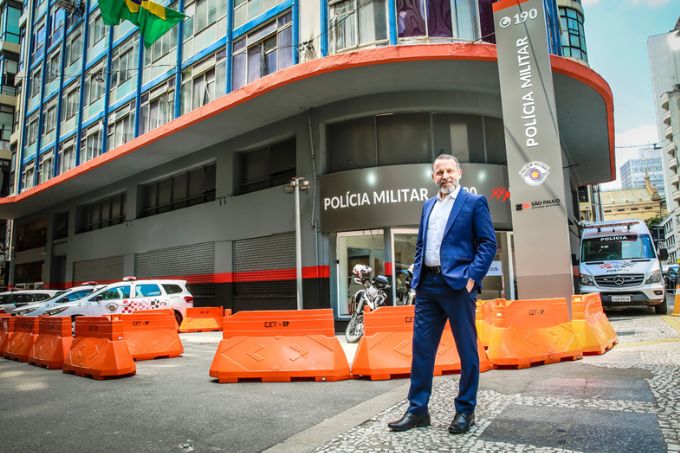 Advogados pagam 2 milhões de reais para bancar companhia da PM no Centro