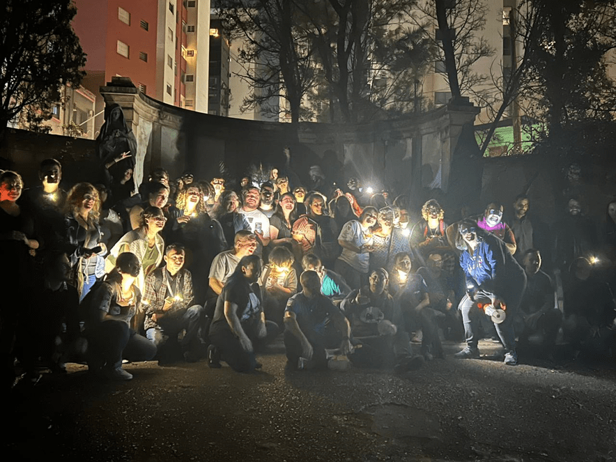 Cemitério da Consolação tem tour no Dia das Bruxas