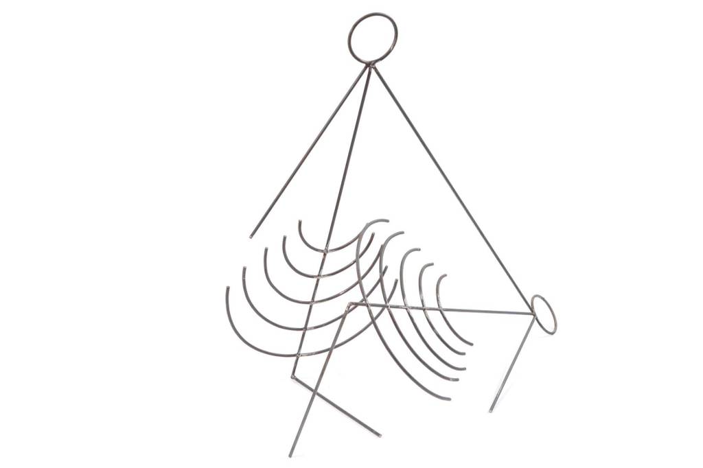 Paraibano Thiago Costa explora a palavra e a linguagem em exposição