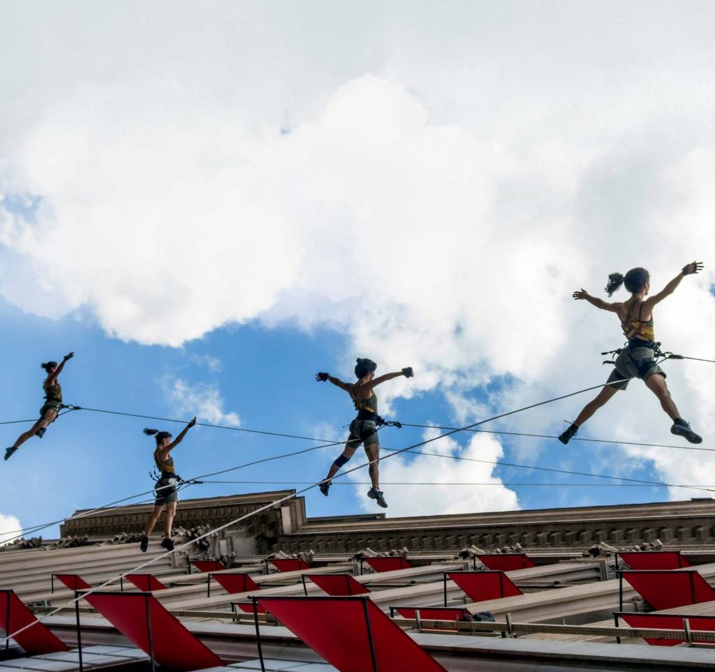 Balé a 60 metros de altura na Paulista é marco para companhia de dança
