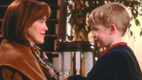 Ator de ‘Esqueceram de Mim’ emociona fãs em reencontro com antiga companheira de cena