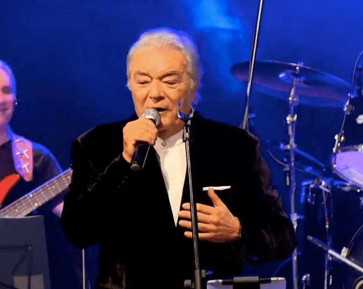 Cantor Ary Sanches morre aos 80 anos