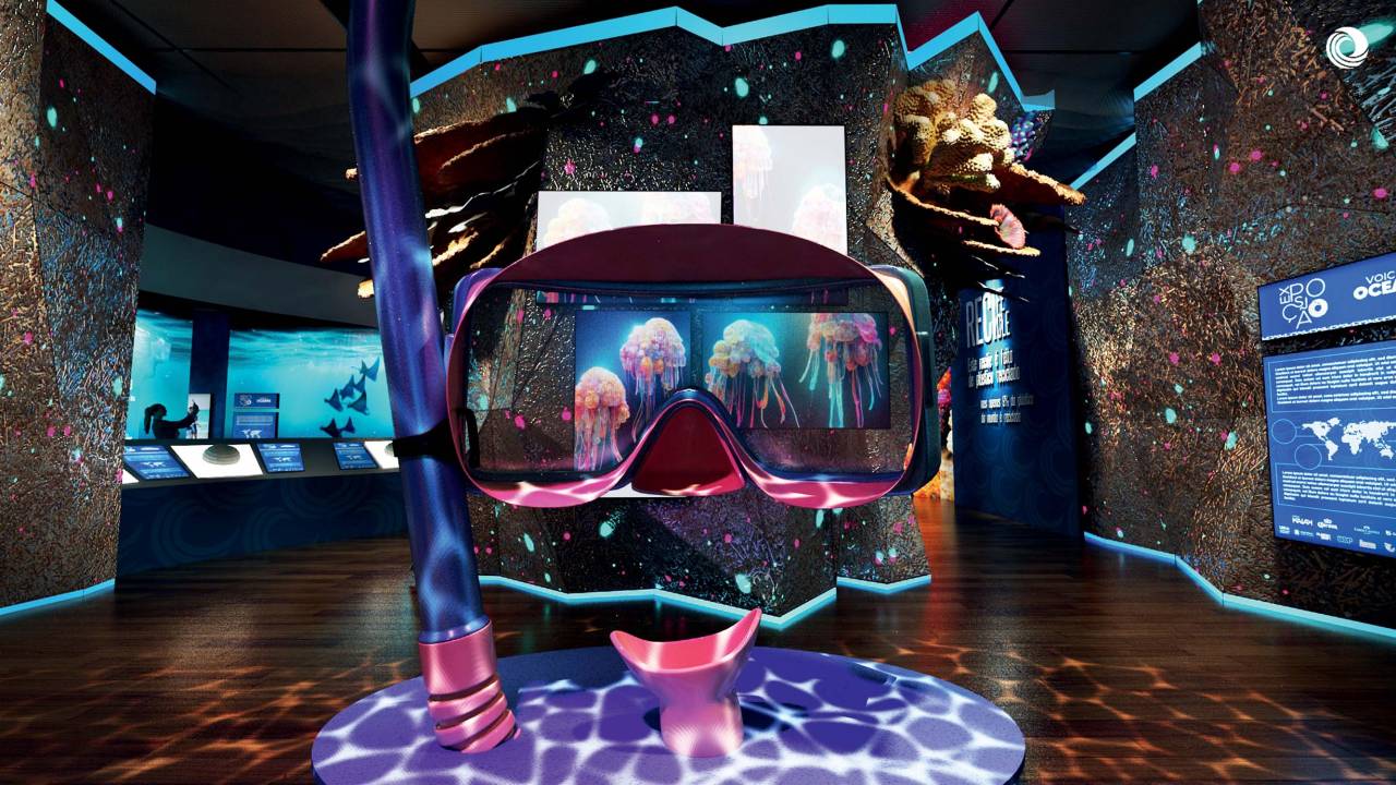 Ambiente da exposição 'Voz dos Oceanos', com máscaras tecnológicas