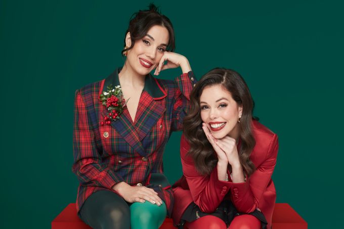 Estrelas dos musicais, Fabi Bang e Myra Ruiz apresentam show natalino