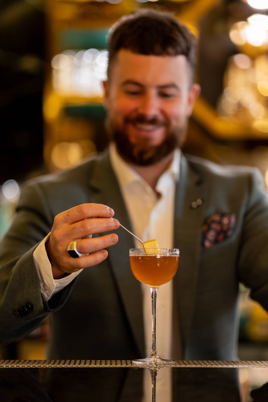 Lewis McKenzie Bartender Lewis-McKenzie-bartender-holanda-caledonia-whisky-co